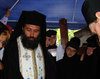 Pelerini la Parintele Arsenie Papacioc