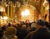 Pelerini in biserica Sfantului Mina